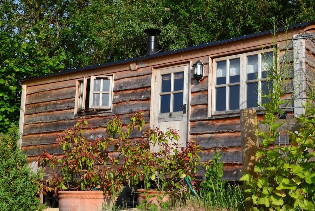 Luxury, Rural Shepherds Hut With Hot Tub Nr Bath Bristol Exterior foto